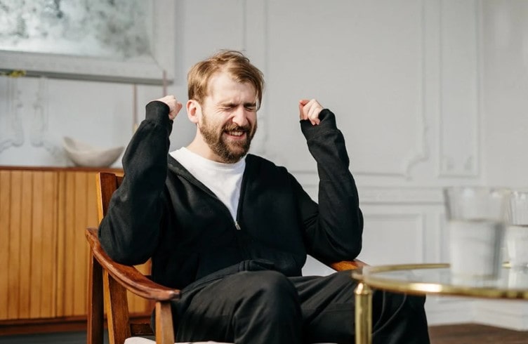 Signs of Trauma Bonding